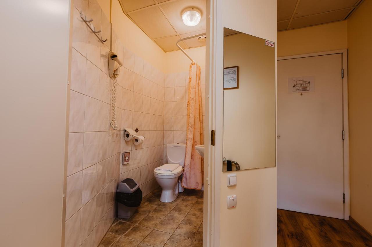 Aleksandri Hotel タルトゥ エクステリア 写真