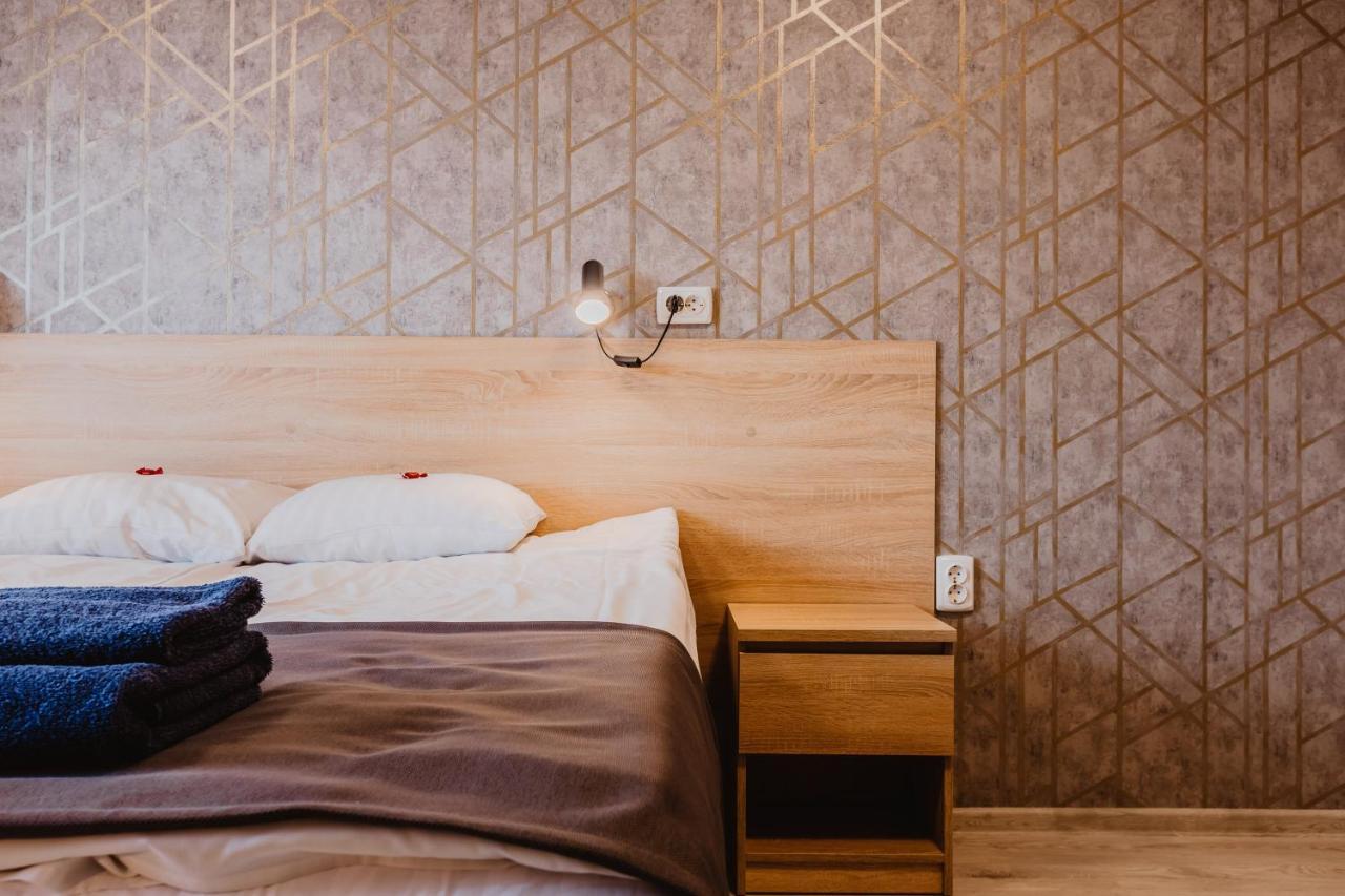 Aleksandri Hotel タルトゥ エクステリア 写真