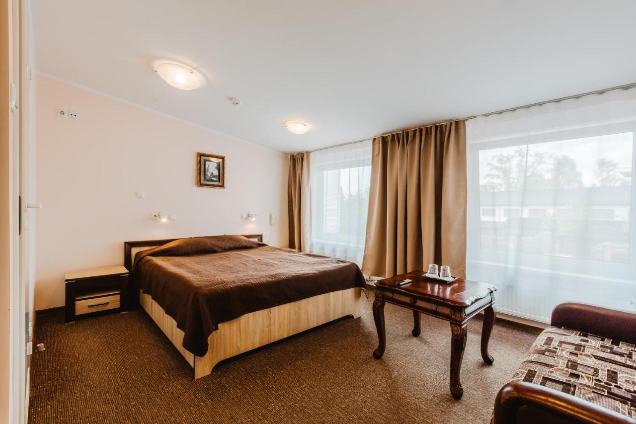 Aleksandri Hotel タルトゥ エクステリア 写真