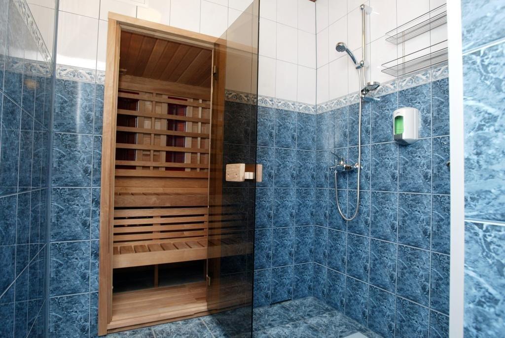 Aleksandri Hotel タルトゥ エクステリア 写真